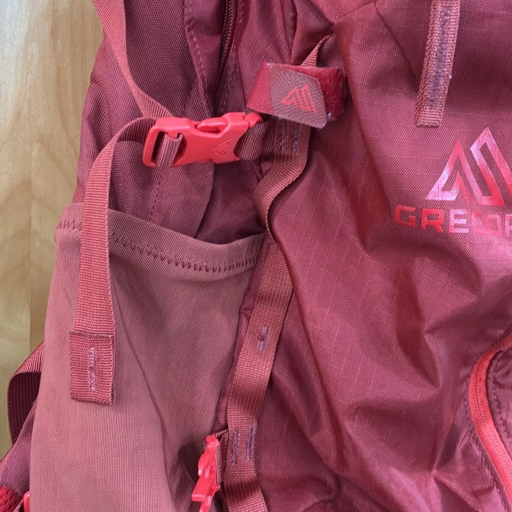 Gregory GUC rugged full sized backpack for hiking/camping. Tomato and burgundy